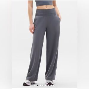 Athleta Vince  High Rose Wide Leg Pants - Sz Small
Casual/ Activewear
